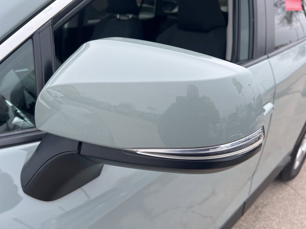 Used 2020 Toyota RAV4 XLE w/ Convenience Package image 34