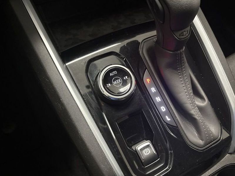 Used 2023 Chevrolet Colorado Trail Boss w/ Technology Package image 54