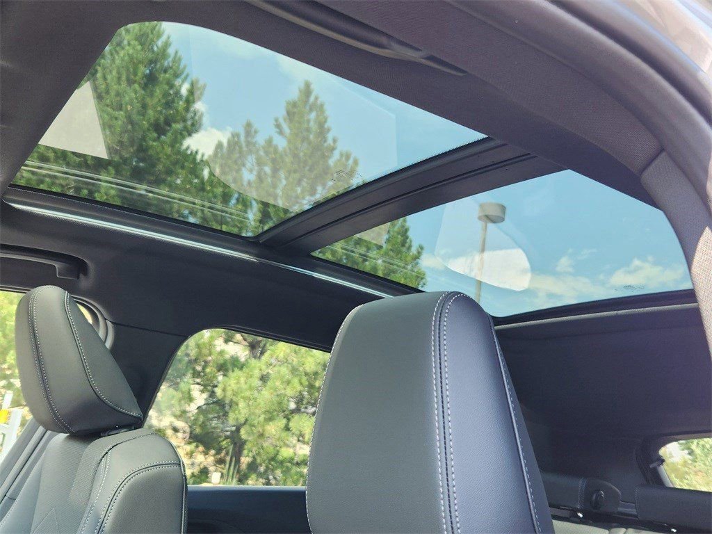 Used 2025 BMW X1 xDrive28i AWD/4WD image 18