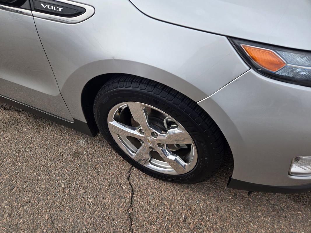 Used 2015 Chevrolet Volt Premium w/ Premium Trim Package image 12
