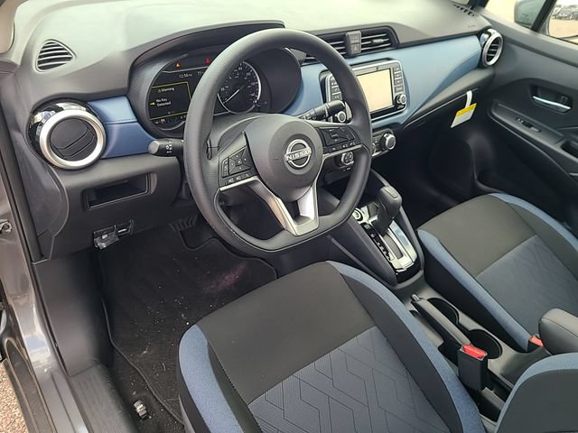 New 2025 Nissan Versa SV w/ Trunk Package FWD image 12