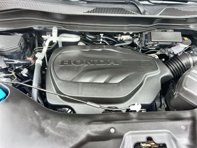 Certified 2025 Honda Ridgeline Sport image 10
