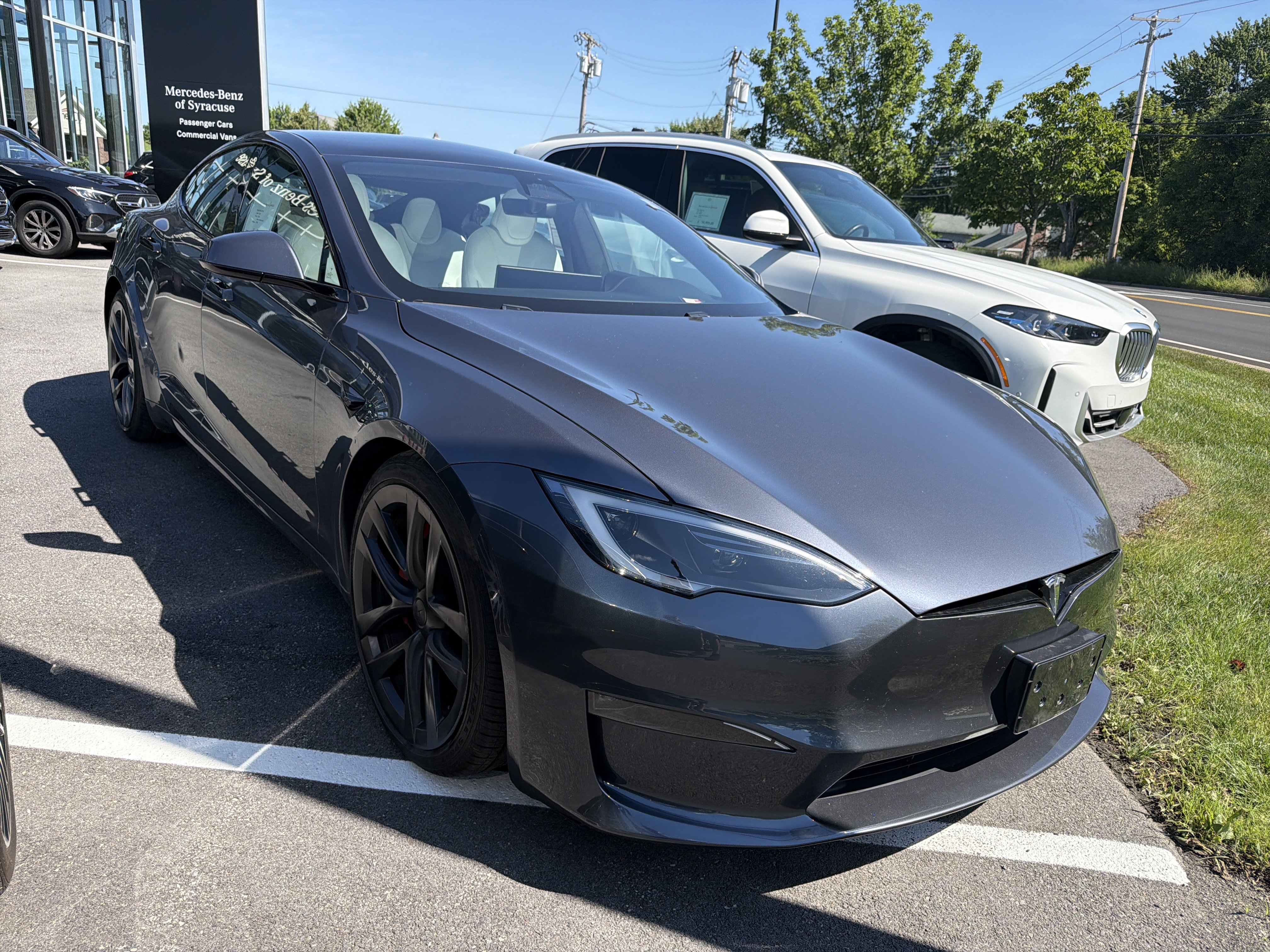 Used 2023 Tesla Model S Plaid AWD/4WD image 2