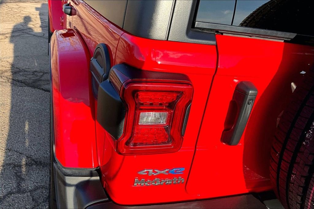 Used 2023 Jeep Wrangler Unlimited Sahara w/ Cold Weather Group image 21