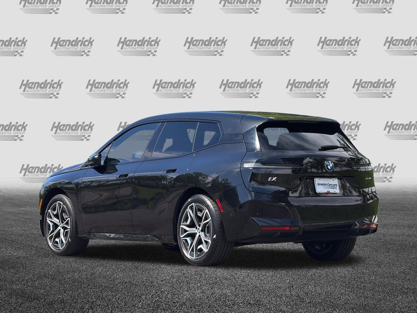 Certified 2024 BMW iX xDrive50 w/ Premium Package image 7