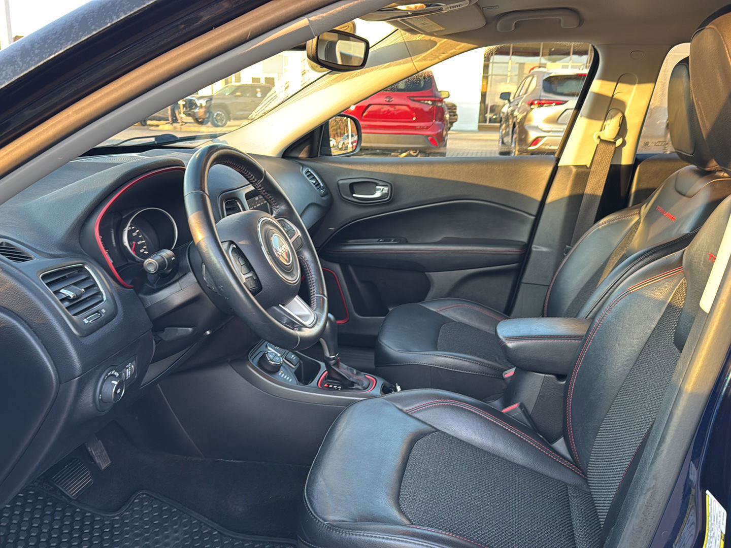 Used 2019 Jeep Compass Trailhawk image 8