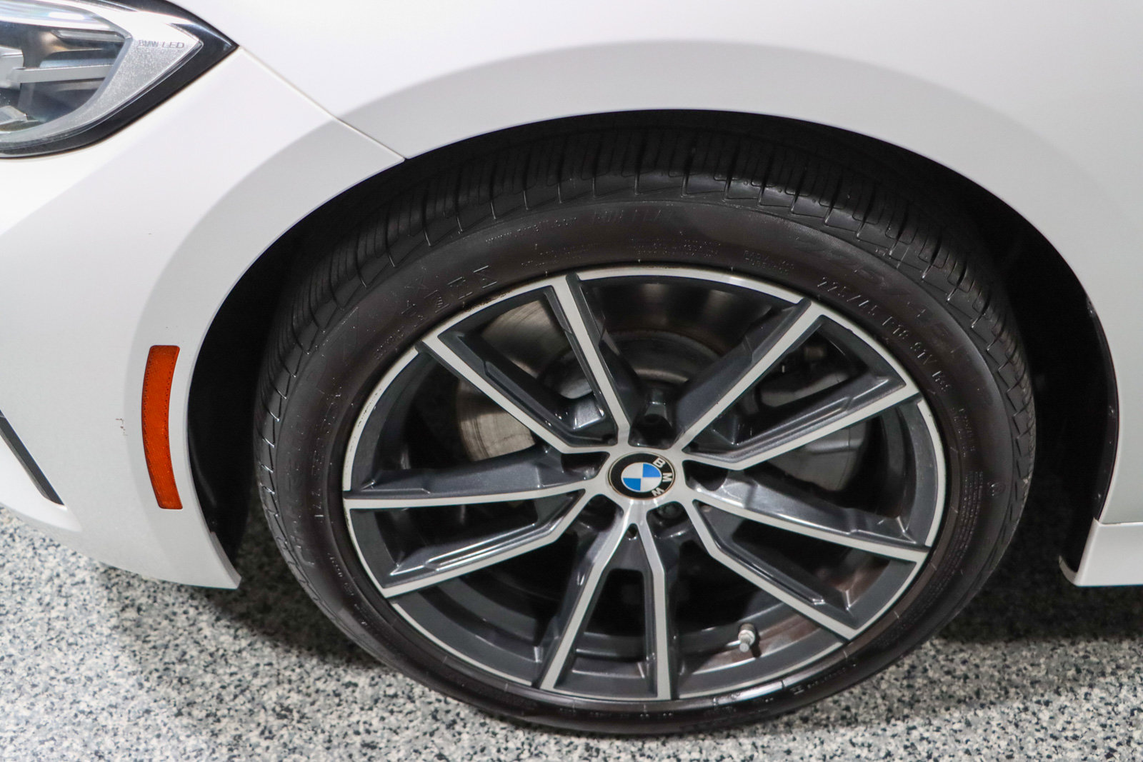 Used 2021 BMW 330i xDrive Sedan w/ Premium Package image 11