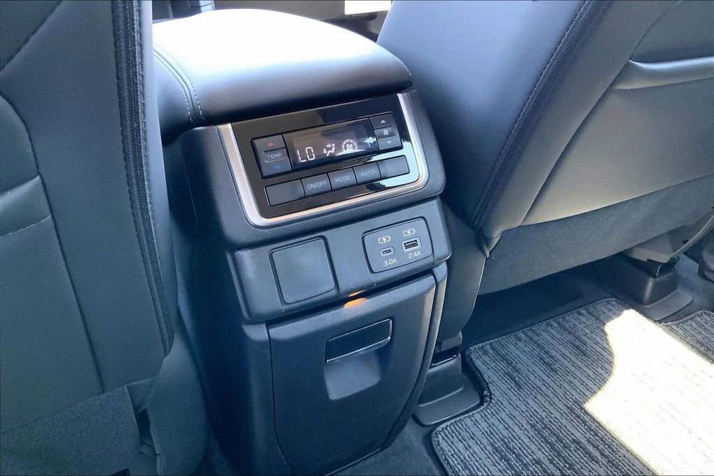 Certified 2026 Subaru Ascent Premium AWD/4WD image 10