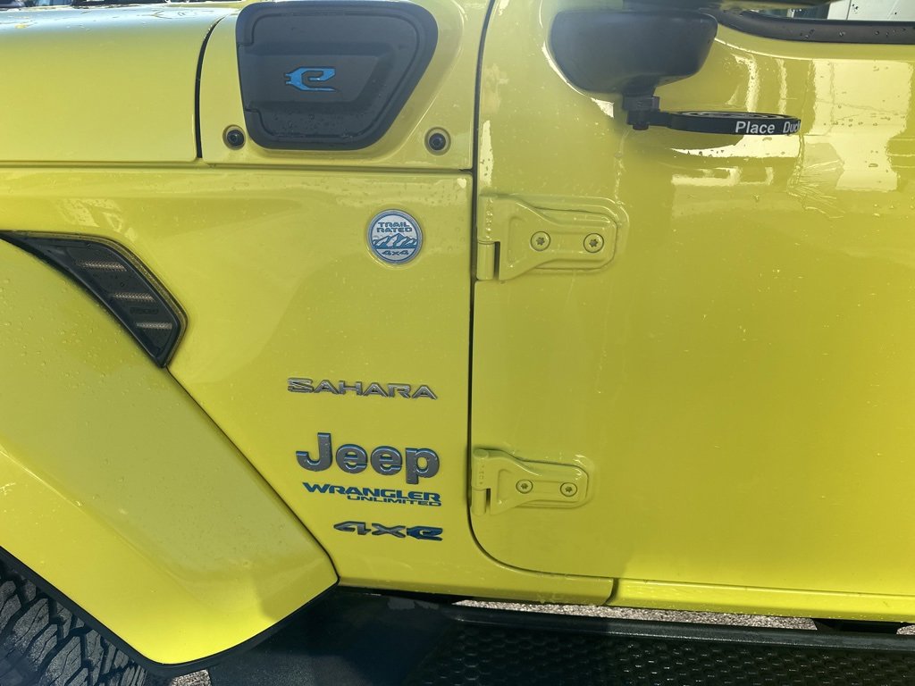 Used 2022 Jeep Wrangler Unlimited Sahara w/ Cold Weather Group image 36