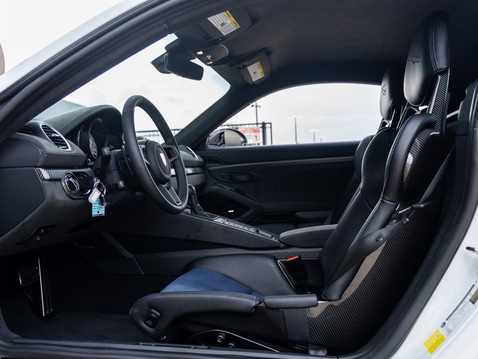 Used 2025 Porsche 718 Cayman GT4 RS image 32