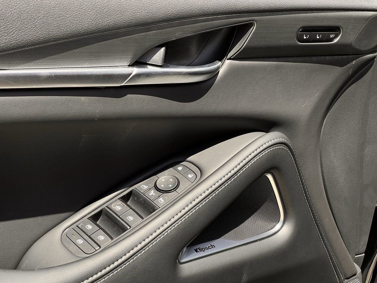 New 2027 INFINITI QX60 Luxe w/ Cargo Package FWD image 20