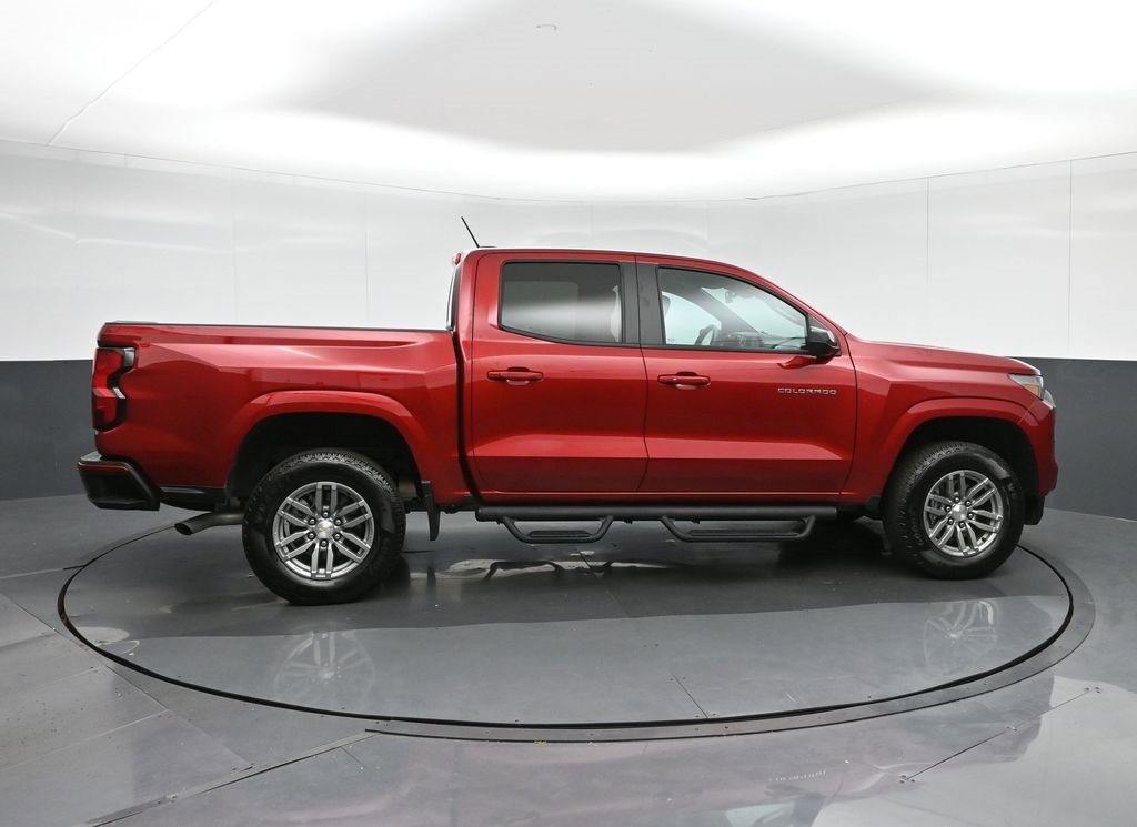 Used 2023 Chevrolet Colorado LT w/ LT Convenience Package II image 8