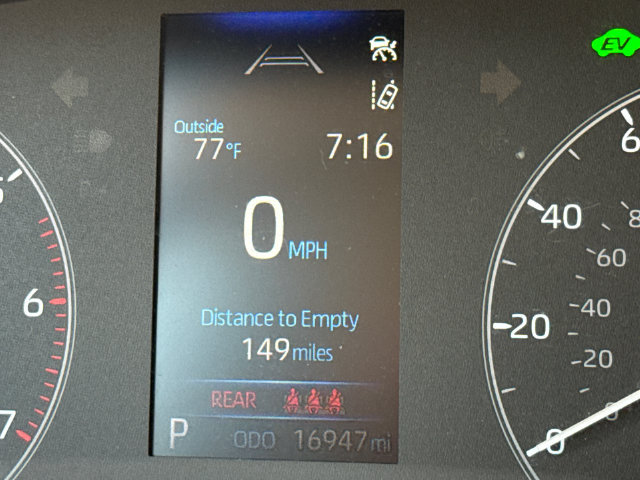 Used 2025 Toyota Corolla LE FWD image 30