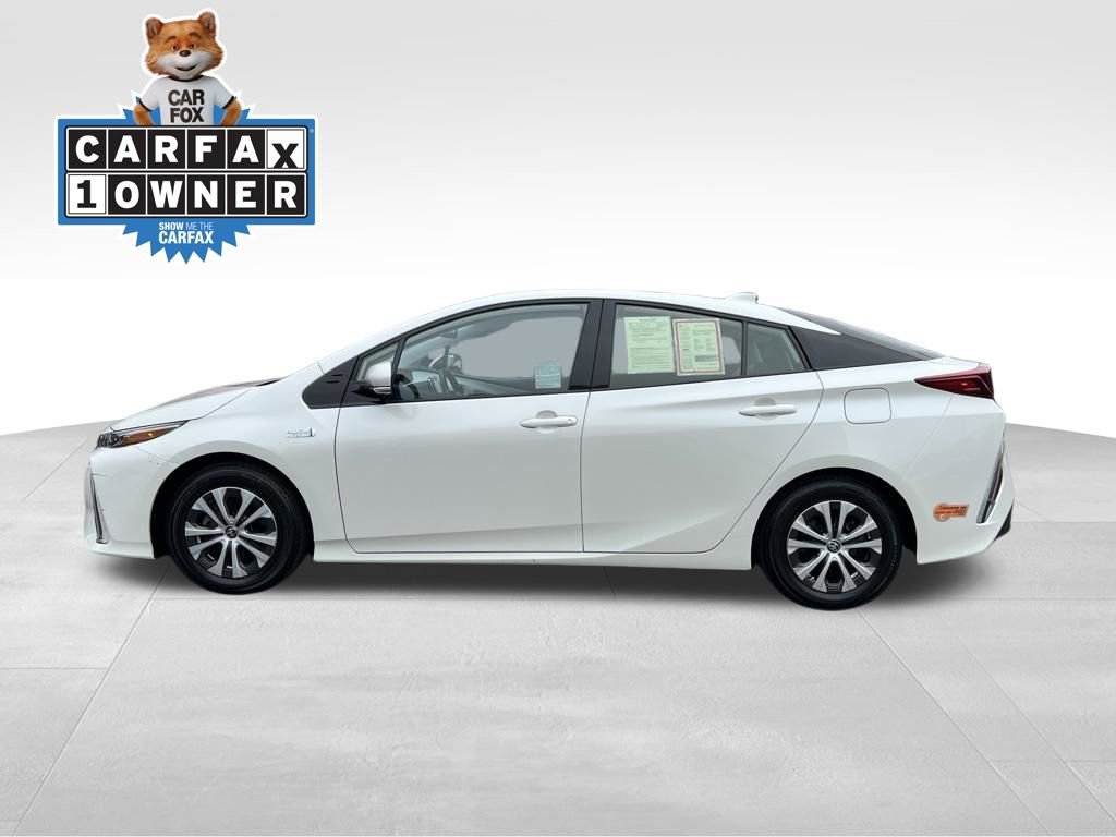 Used 2020 Toyota Prius Prime XLE FWD image 2