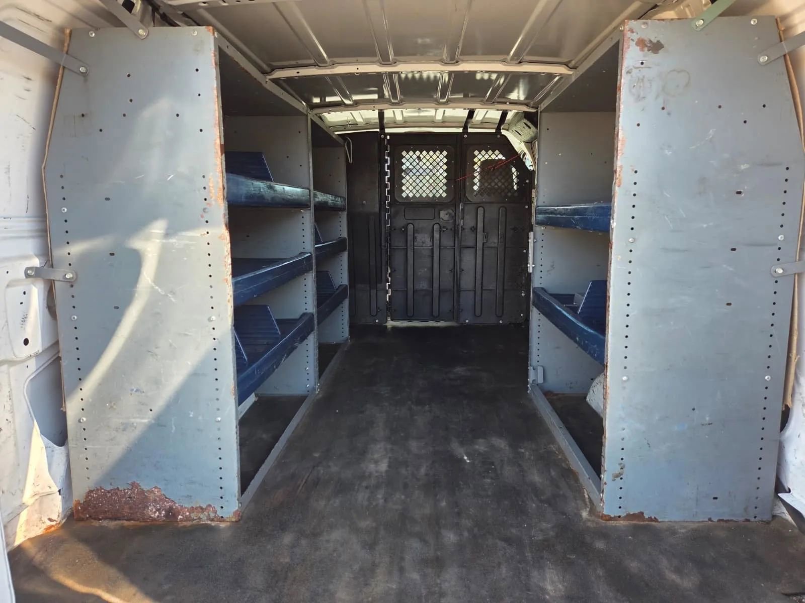 Used 2011 Ford E-150 and Econoline 150 w/ Commercial Cargo Van Pkg image 14