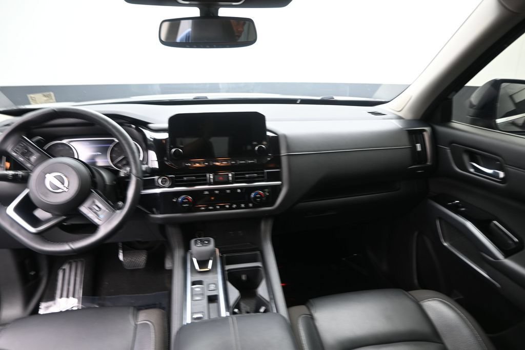 Used 2022 Nissan Pathfinder SL w/ SL Premium Package FWD image 15