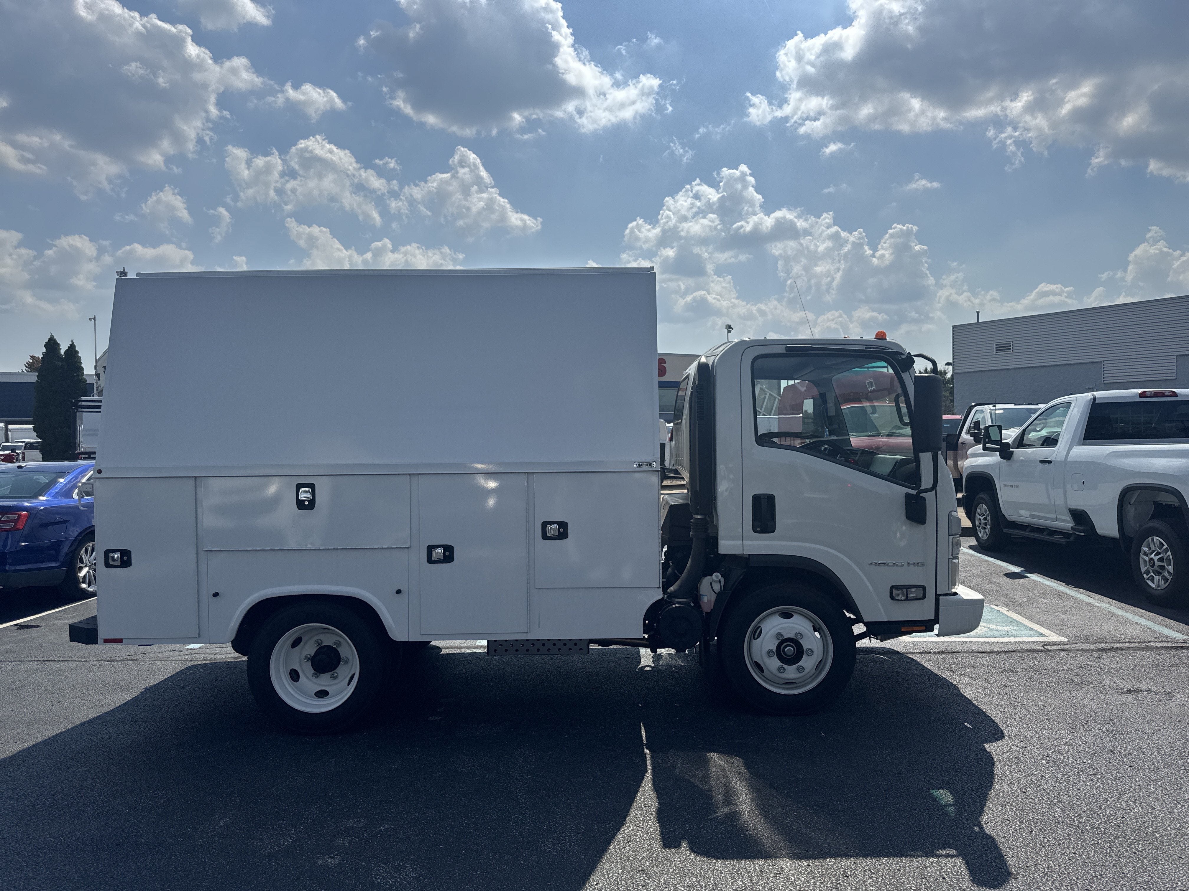 Used 2024 Chevrolet Low Cab Forward RWD image 2