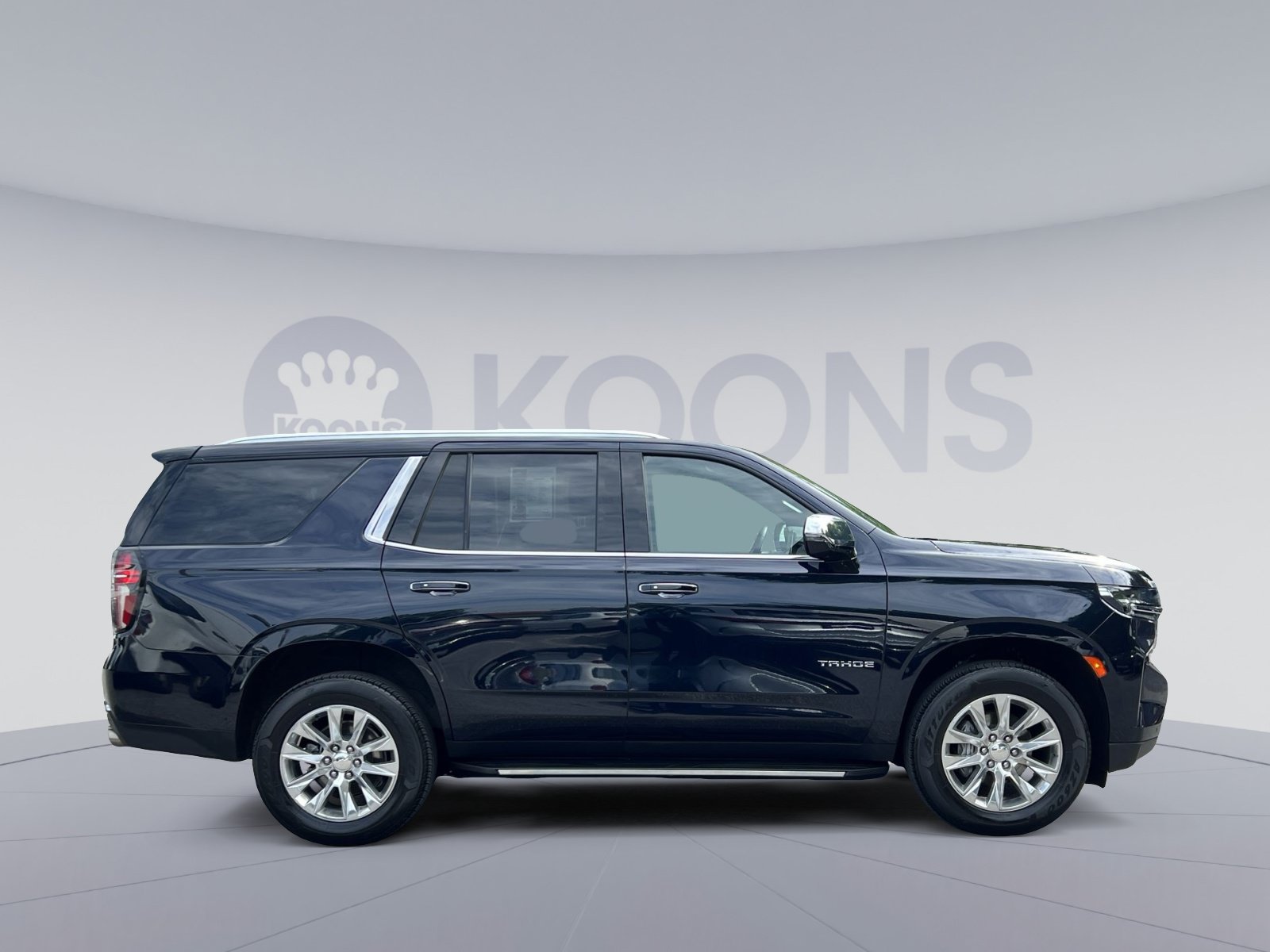 Used 2023 Chevrolet Tahoe Premier AWD/4WD image 12