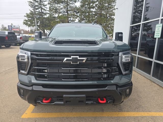 Used 2025 Chevrolet Silverado 2500 LTZ w/ LTZ Plus Package image 2