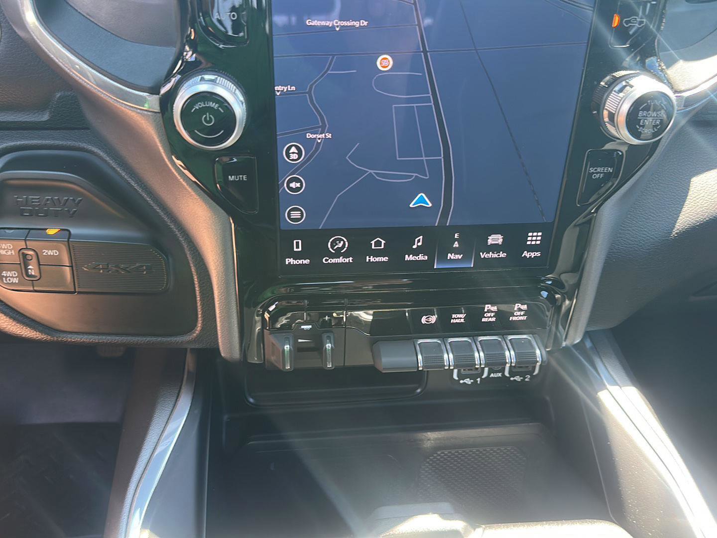 Used 2024 RAM 2500 Laramie w/ Sport Appearance Package image 22