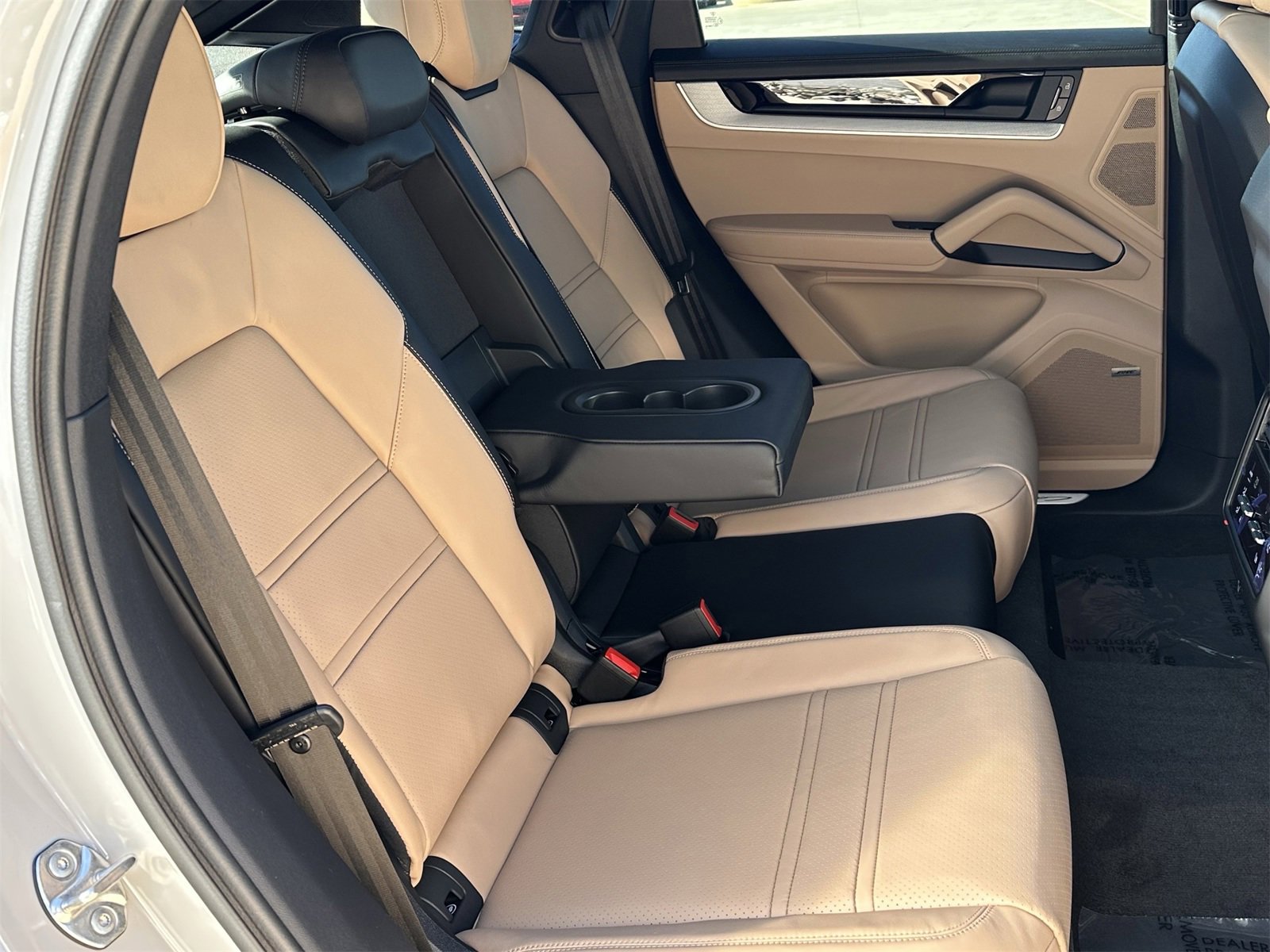 New 2026 Porsche Cayenne Coupe image 19