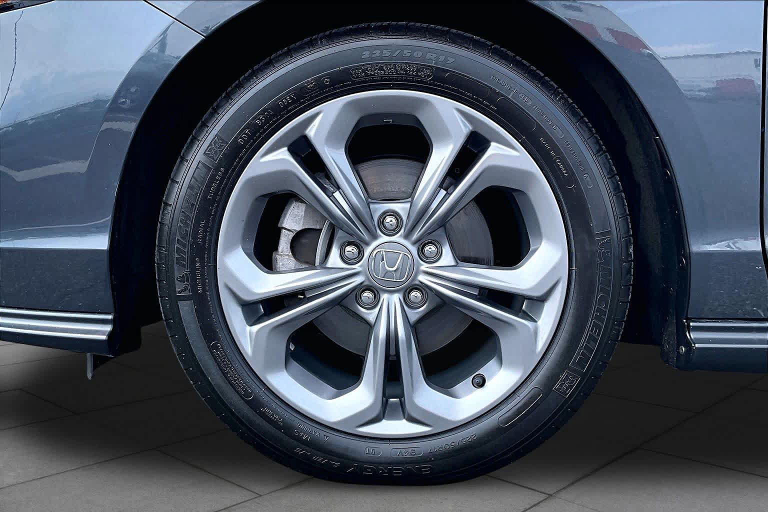 Used 2024 Honda Accord EX image 10