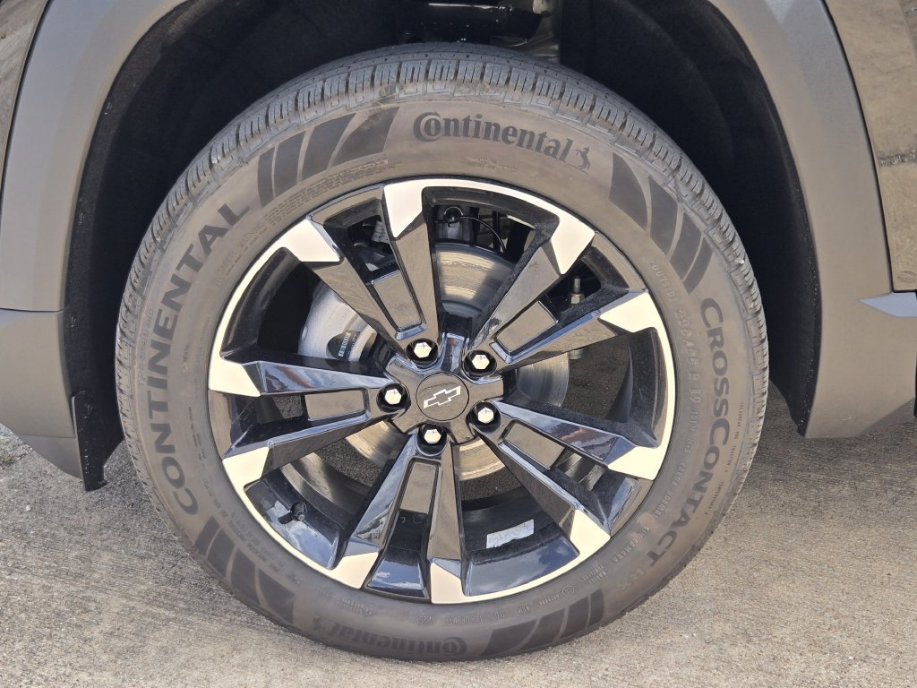 New 2026 Chevrolet Equinox RS w/ Convenience Package III FWD image 14
