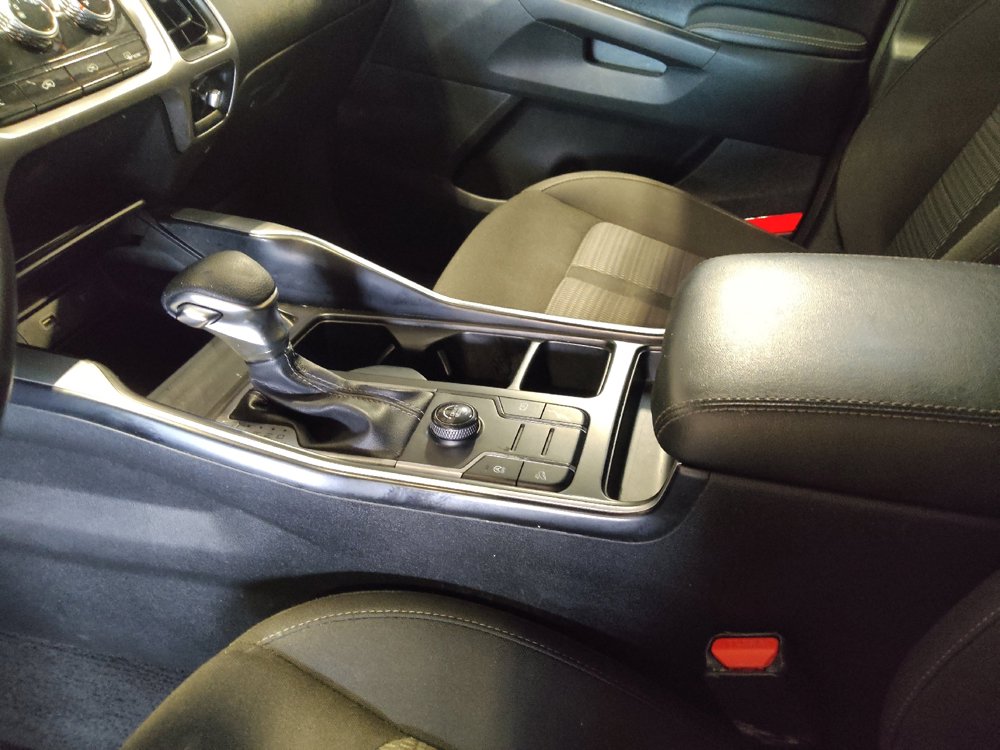 Used 2023 Kia Sorento LX FWD image 26