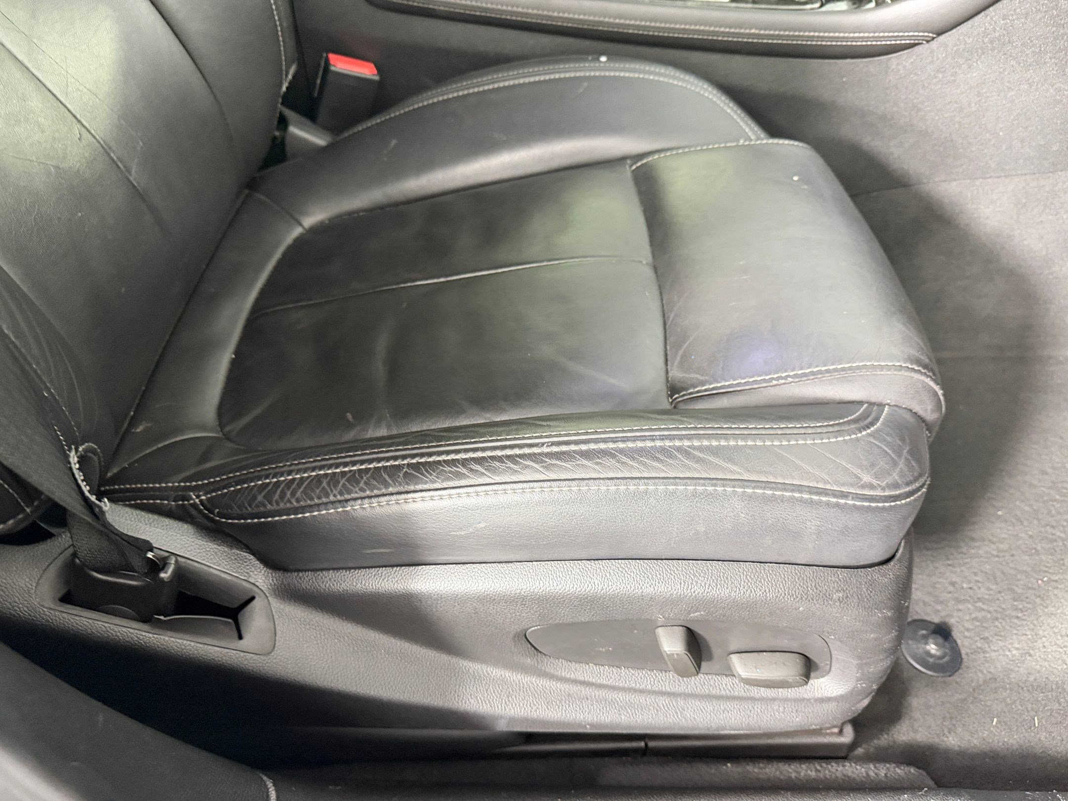 Used 2014 Buick LaCrosse Leather FWD image 32