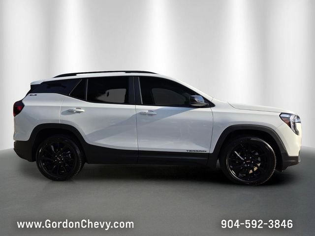 Certified 2023 GMC Terrain SLE w/ Driver Convenience Package FWD image 7