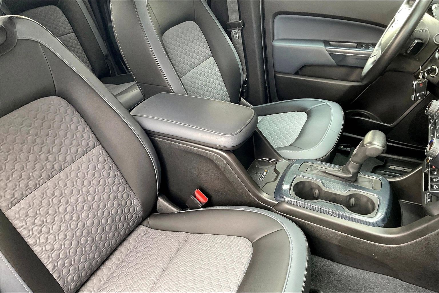 Used 2021 Chevrolet Colorado Z71 w/ Safety Package image 22