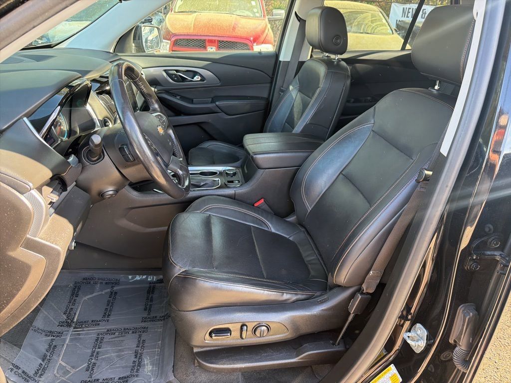 Used 2021 Chevrolet Traverse Premier w/ Redline Edition image 14