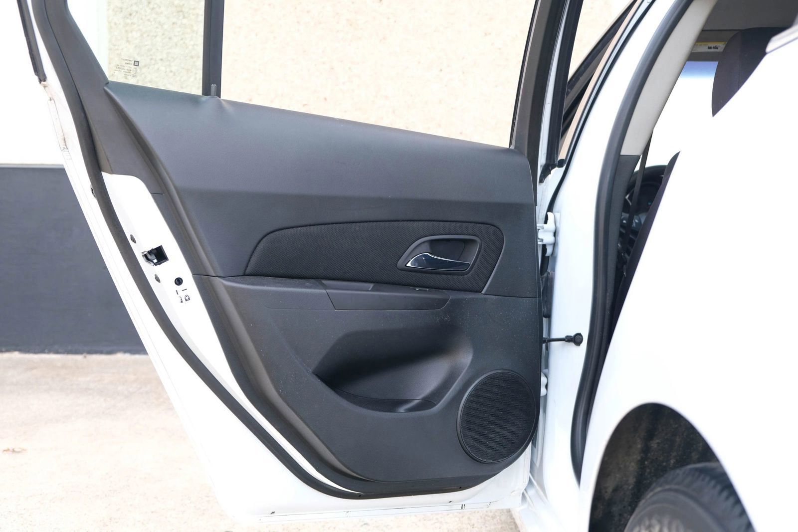 Used 2015 Chevrolet Cruze LT w/ Enhanced Safety Package FWD image 25