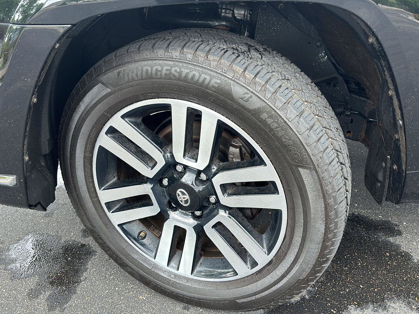 Used 2018 Toyota 4Runner Limited AWD/4WD image 5