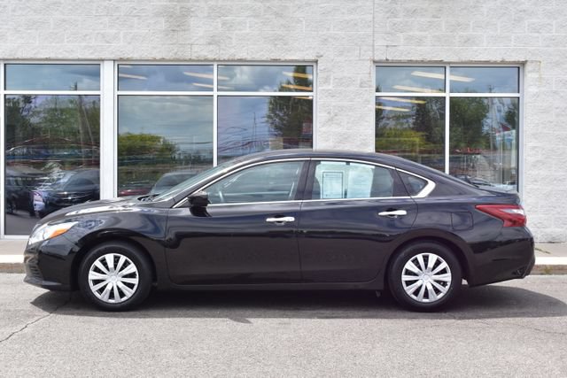 Used 2018 Nissan Altima 2.5 S w/ S Convenience Package FWD image 2