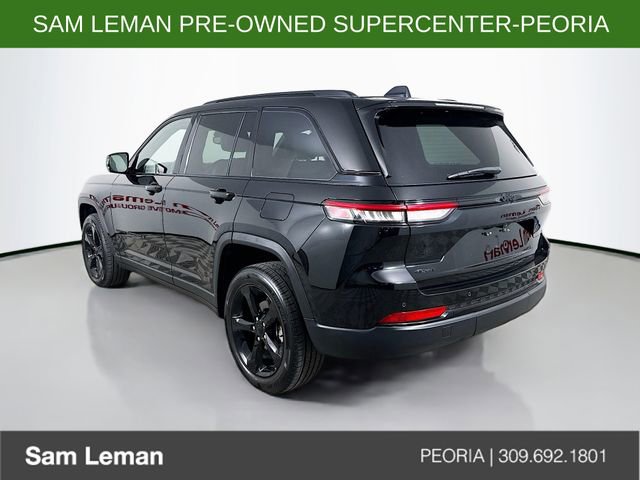 Used 2023 Jeep Grand Cherokee Altitude AWD/4WD image 5