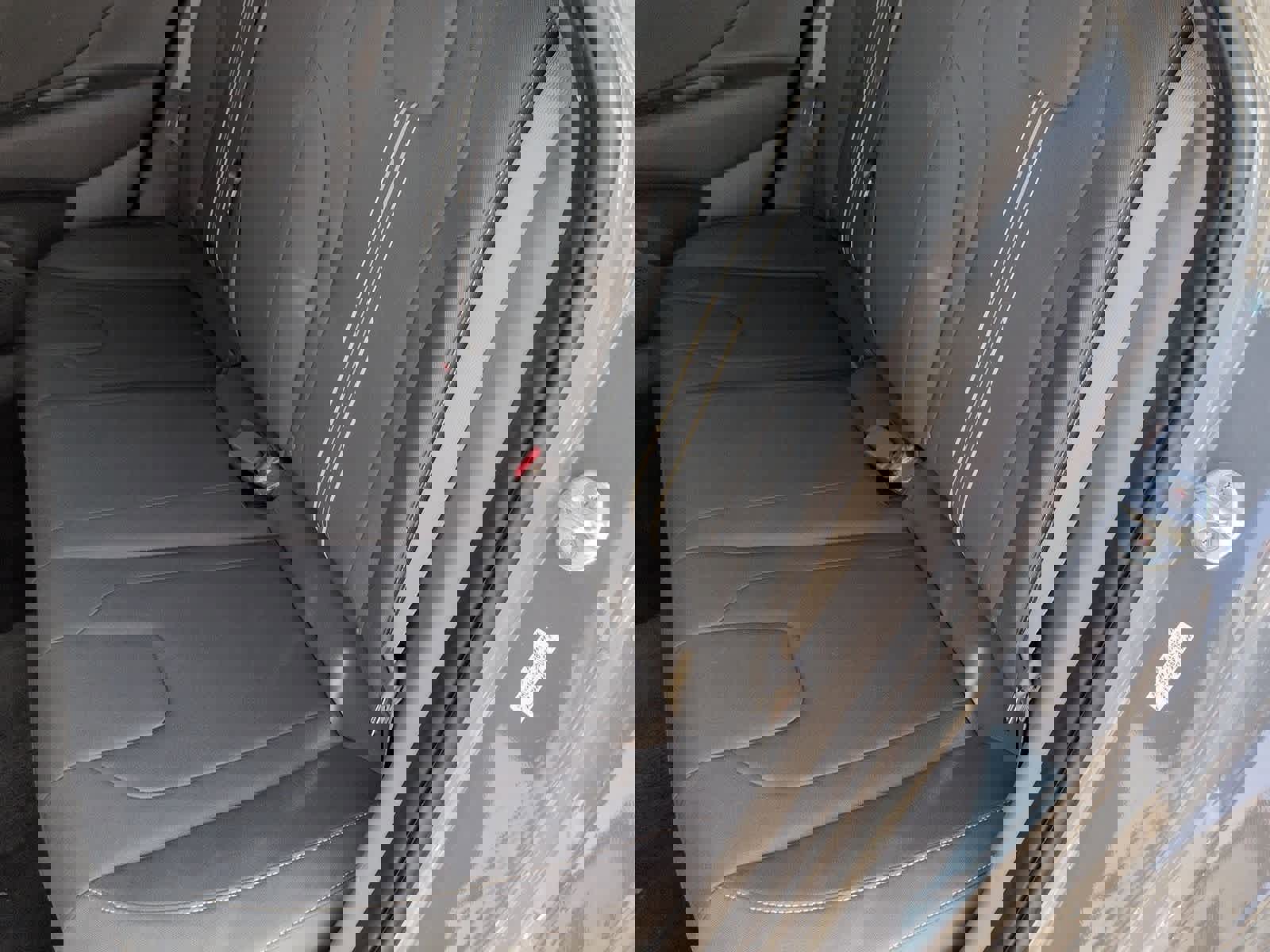 Used 2023 Hyundai Elantra SEL w/ Convenience Package image 20