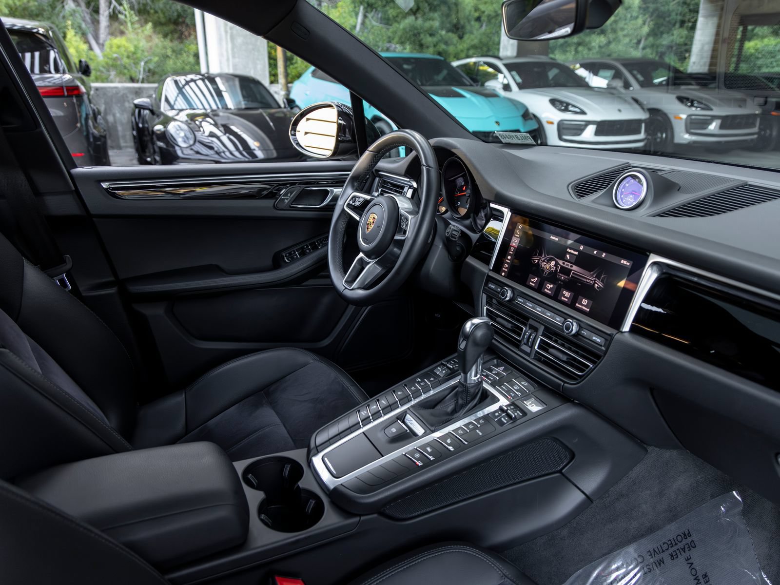 Certified 2021 Porsche Macan AWD/4WD image 54