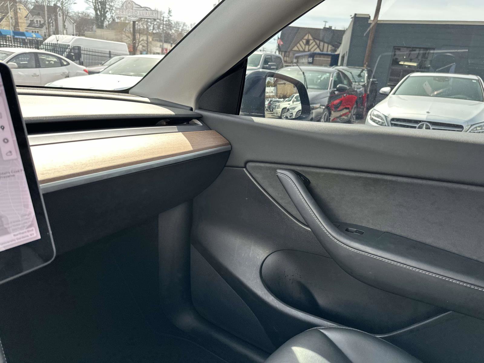 Used 2021 Tesla Model Y Long Range AWD/4WD image 26