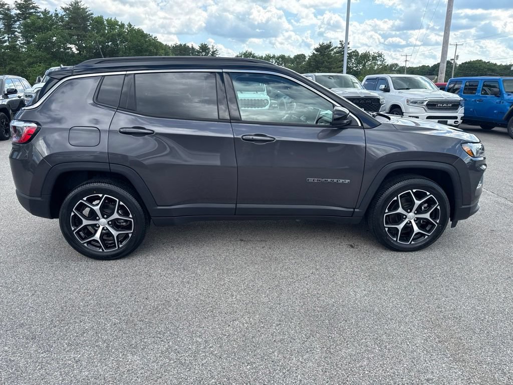 Certified 2024 Jeep Compass Limited AWD/4WD image 6