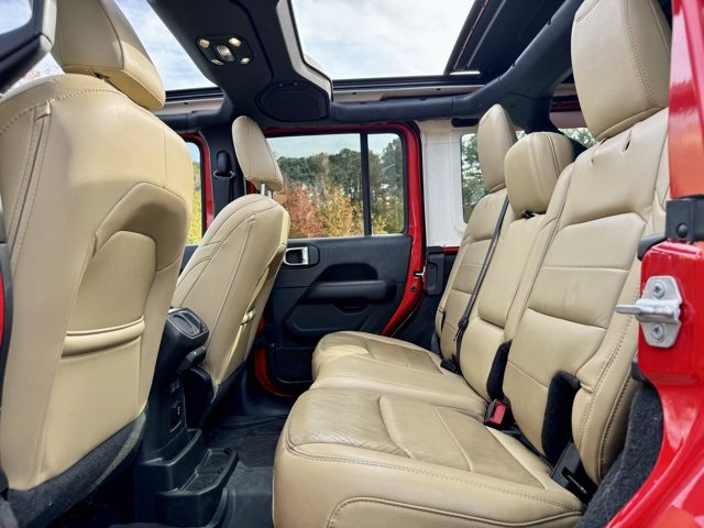 Used 2019 Jeep Wrangler Unlimited Sahara image 28