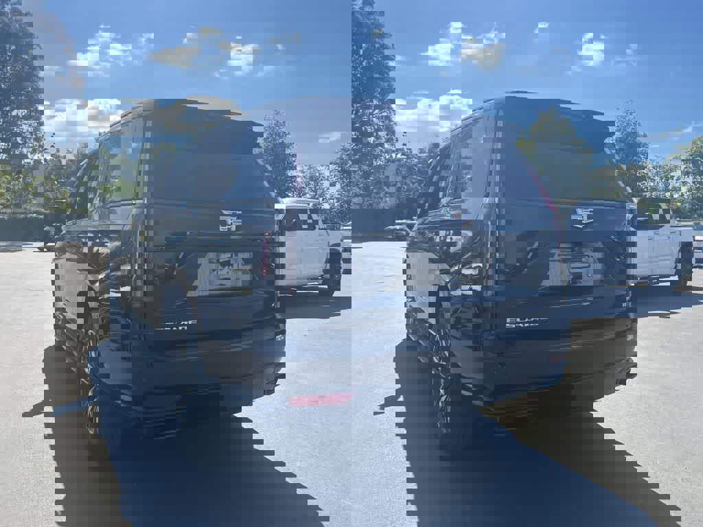 Used 2023 Cadillac Escalade Sport AWD/4WD image 4