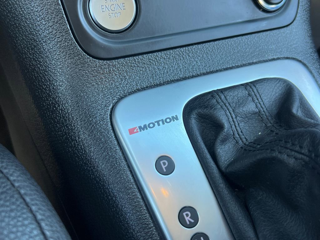 Used 2016 Volkswagen Tiguan S image 29