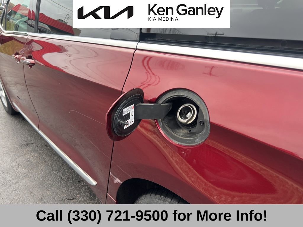 Used 2017 Chrysler Pacifica Touring-L Plus w/ Advanced Safetytec Group image 46