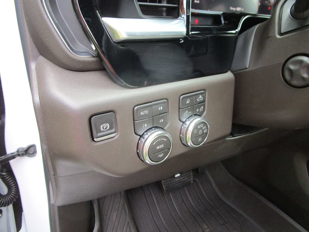 New 2026 GMC Sierra 1500 SLT w/ SLT Premium Plus Package AWD/4WD image 40
