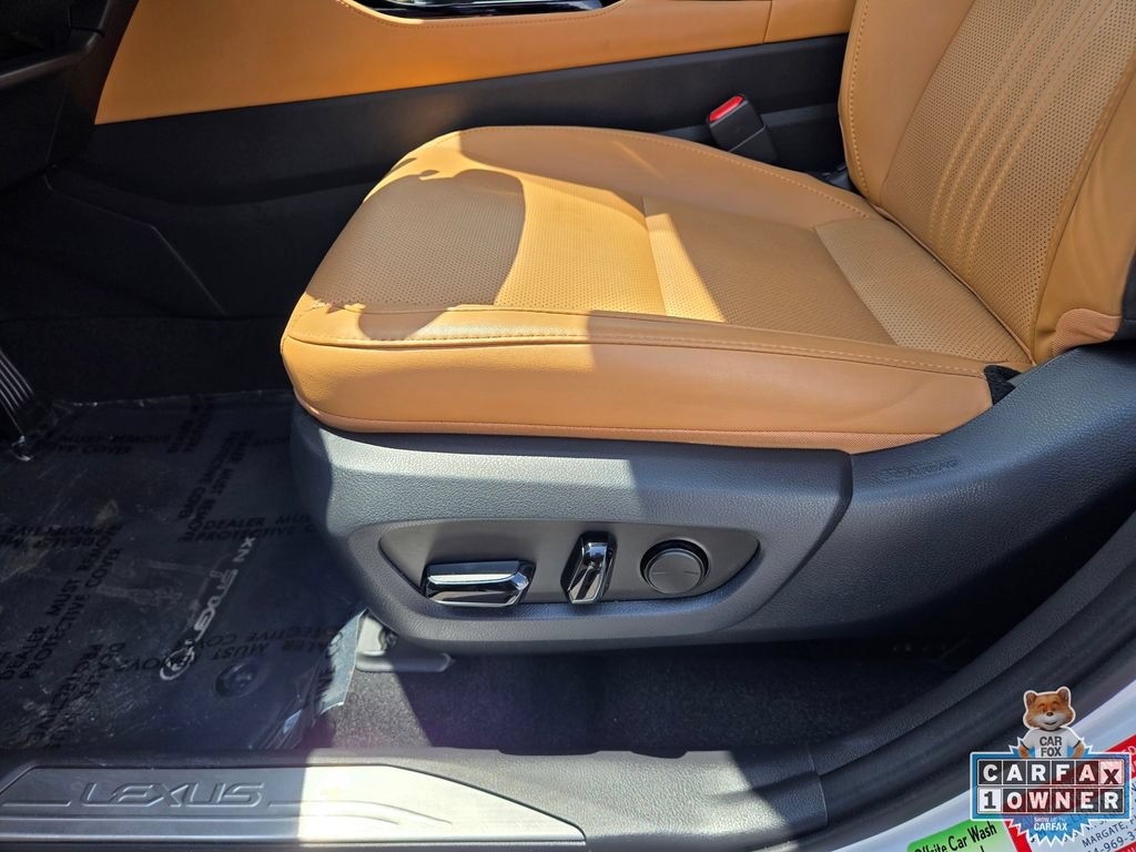 Used 2023 Lexus NX 250 FWD w/ Towing Package (2000 Lbs) image 25