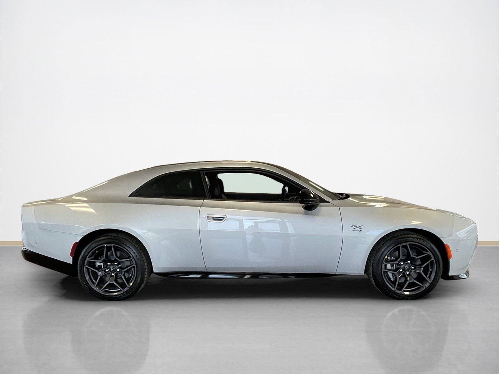 New 2024 Dodge Charger R/T w/ Plus Group image 8