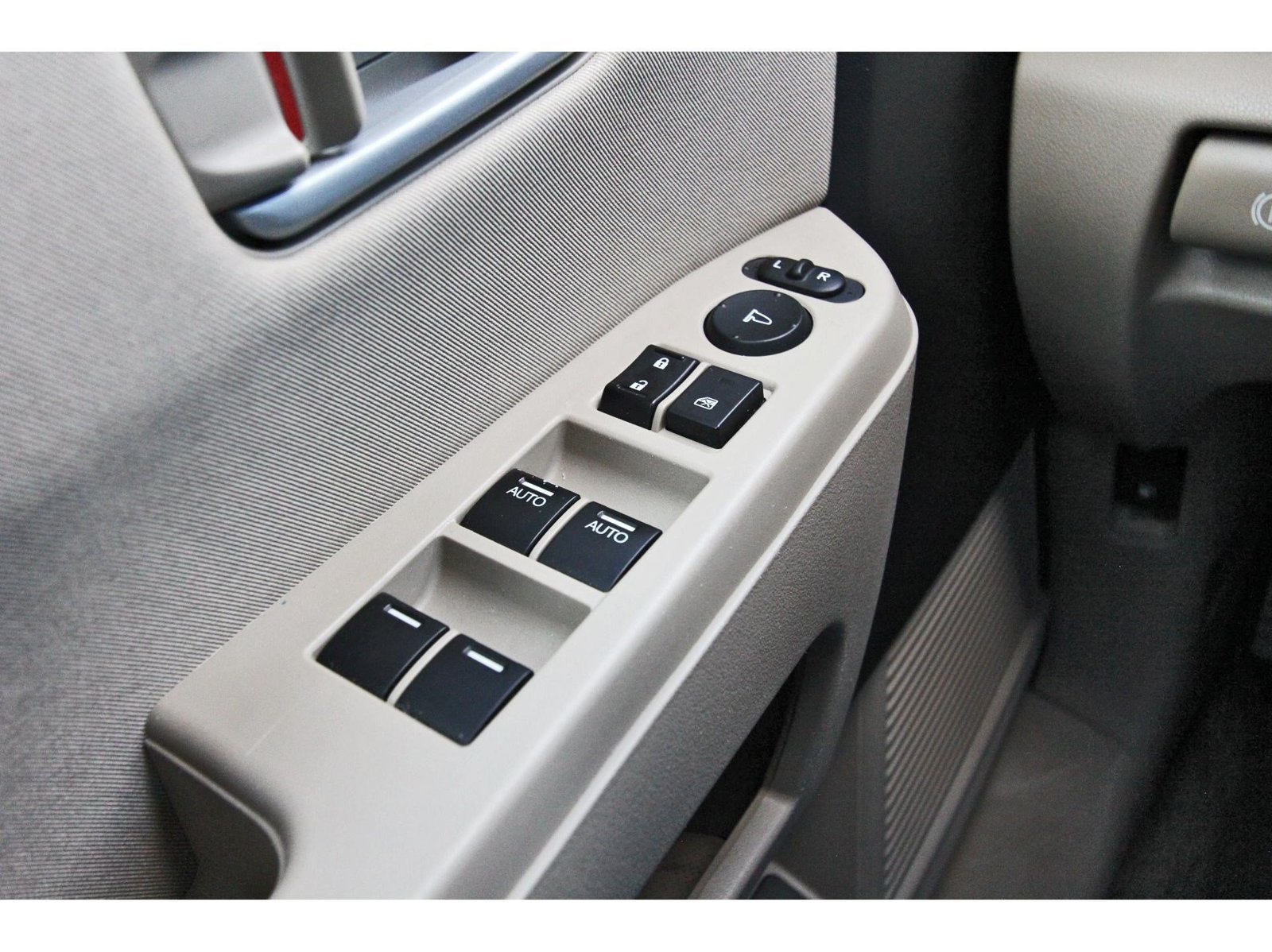Used 2015 Honda Pilot LX image 21