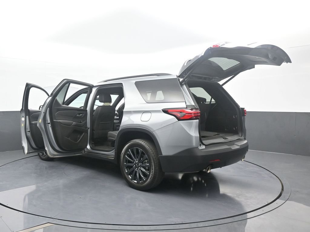 Used 2023 Chevrolet Traverse RS image 84