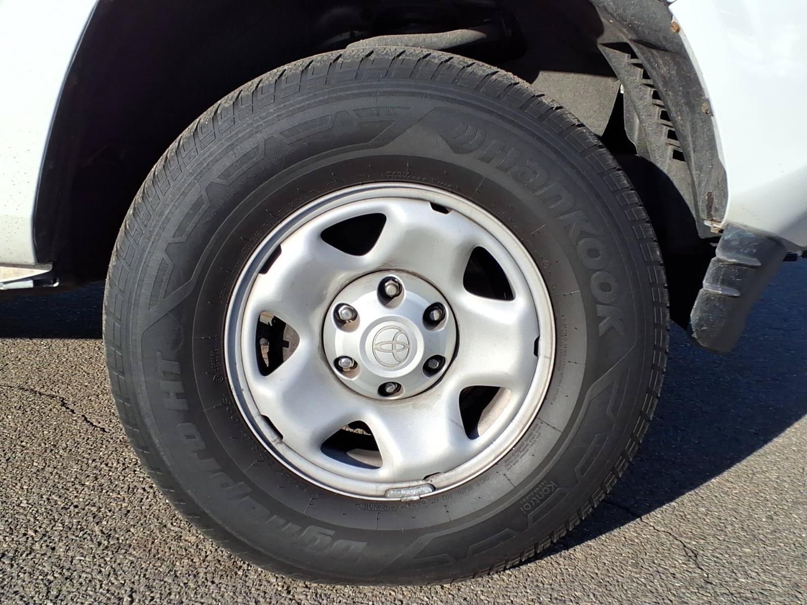 Used 2021 Toyota Tacoma SR RWD image 9
